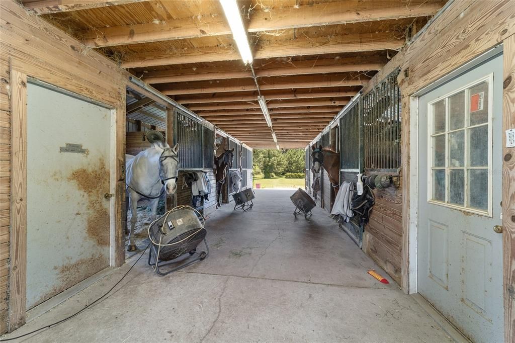 For Sale: $1,249,000 (3 beds, 2 baths, 1295 Square Feet)