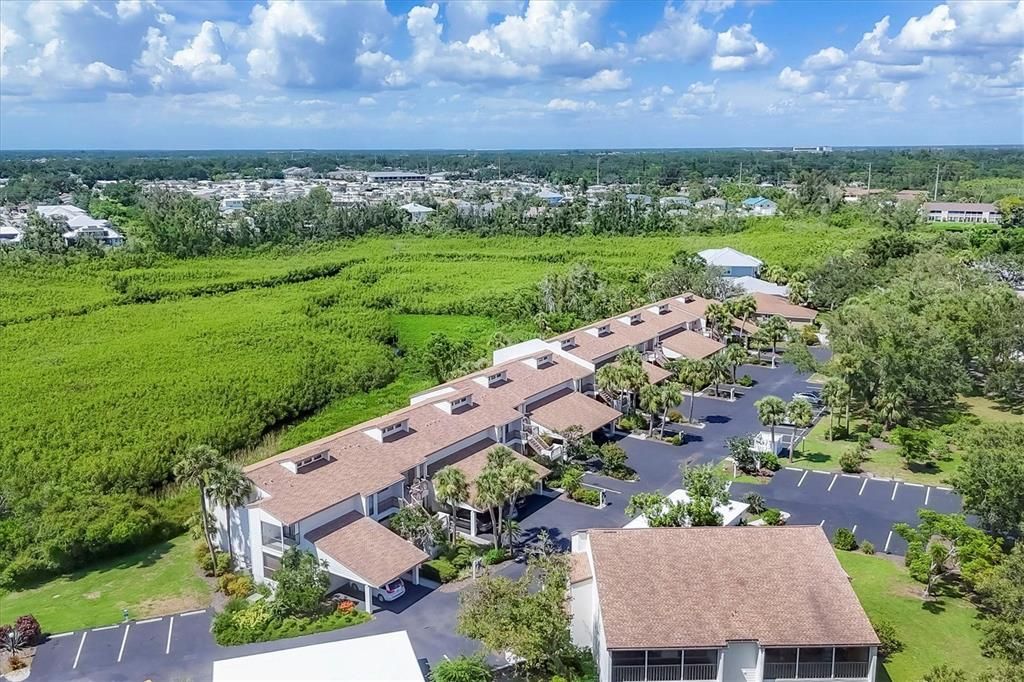 На продажу: $225,000 (2 спален, 2 ванн, 1031 Квадратных фут)