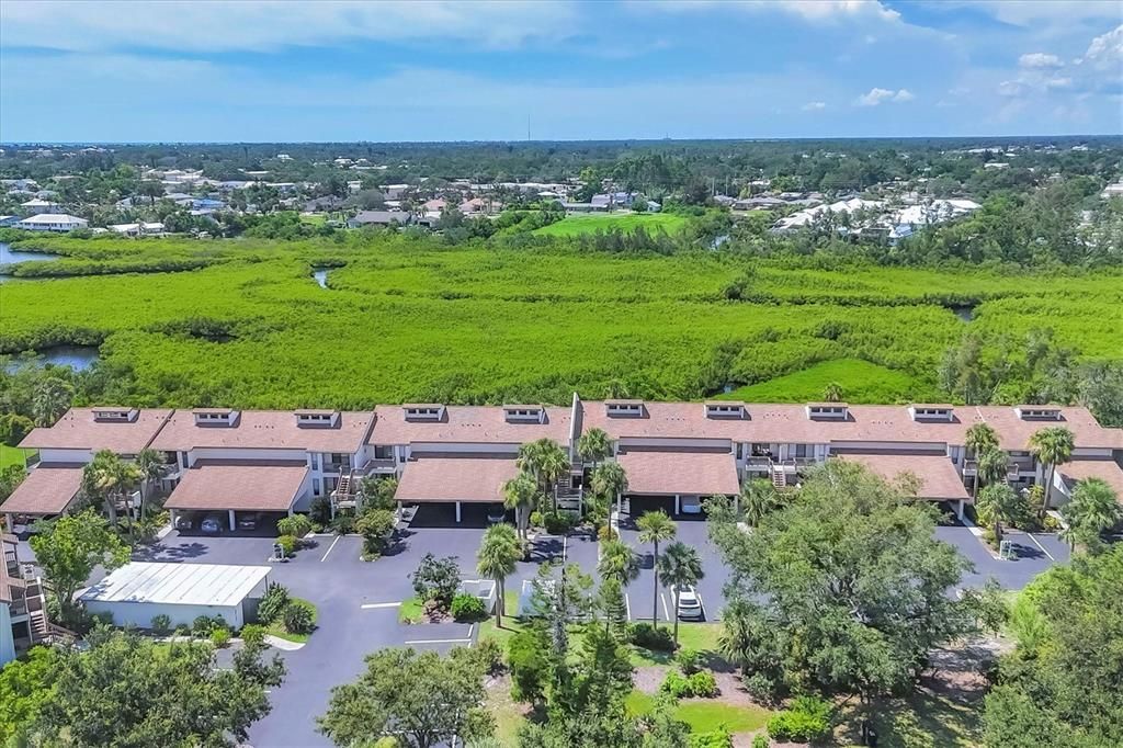 На продажу: $225,000 (2 спален, 2 ванн, 1031 Квадратных фут)