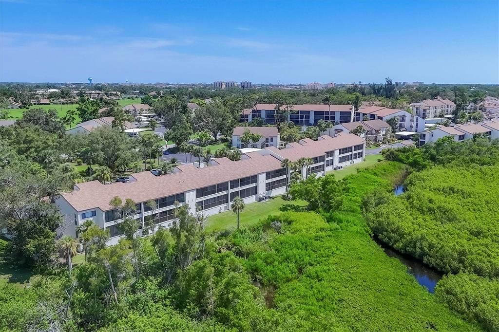 На продажу: $225,000 (2 спален, 2 ванн, 1031 Квадратных фут)