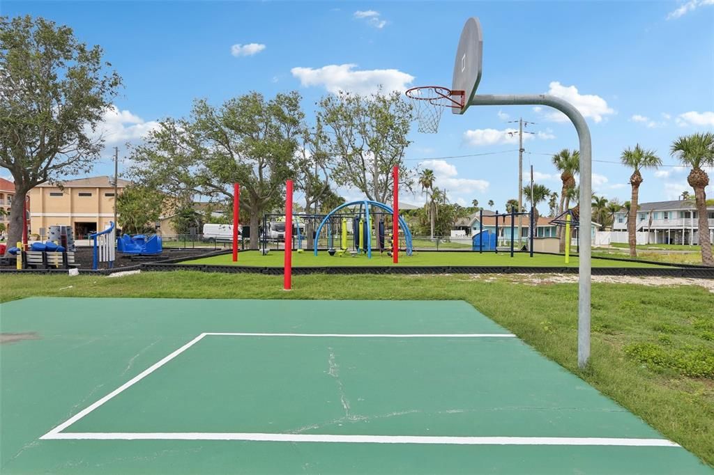 На продажу: $1,000,000 (3 спален, 2 ванн, 1401 Квадратных фут)