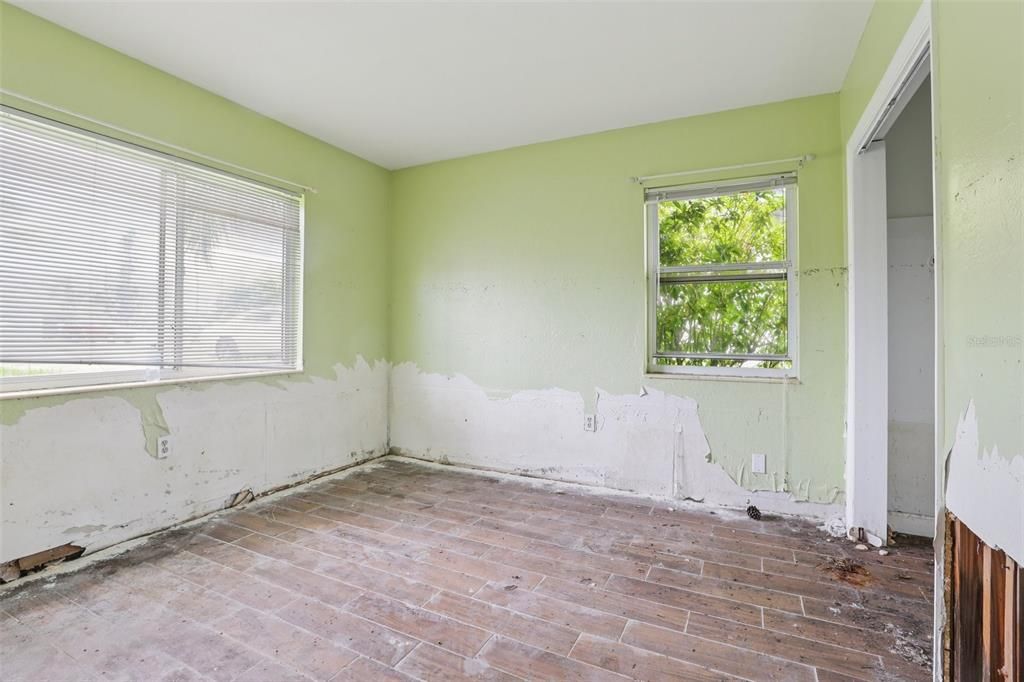 На продажу: $1,000,000 (3 спален, 2 ванн, 1401 Квадратных фут)