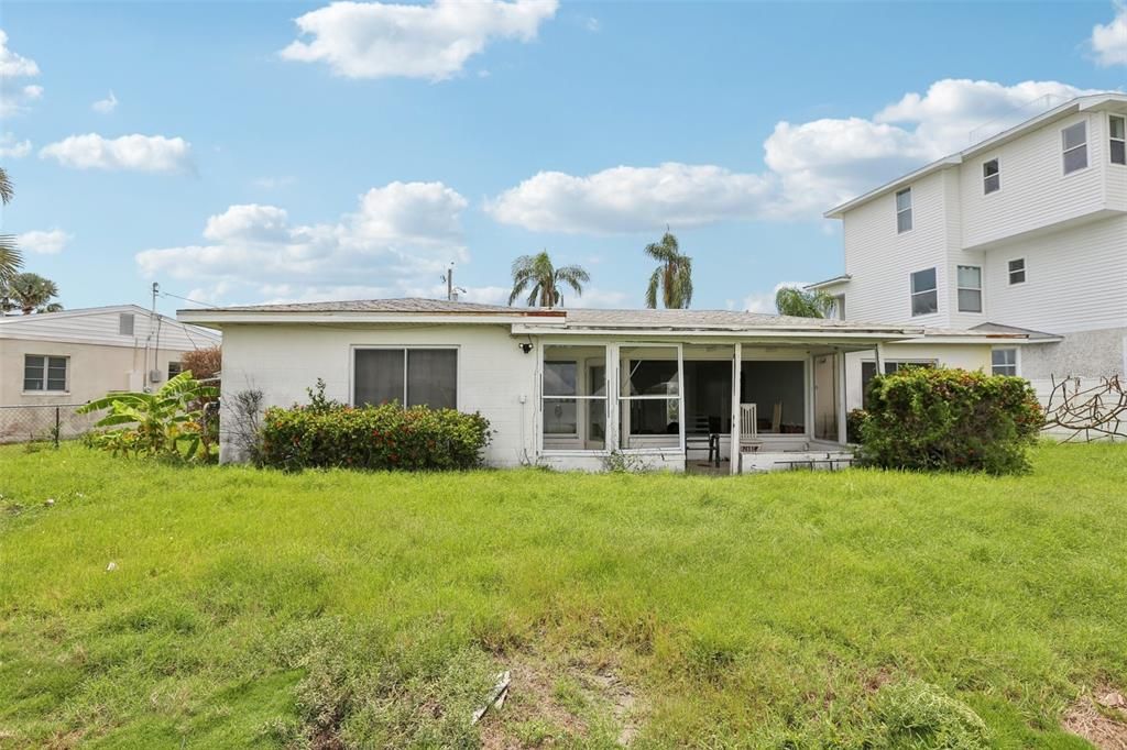 На продажу: $1,000,000 (3 спален, 2 ванн, 1401 Квадратных фут)