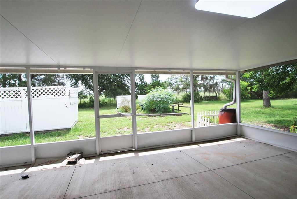 待售: $550,000 (4 贝兹, 2 浴室, 2166 平方英尺)