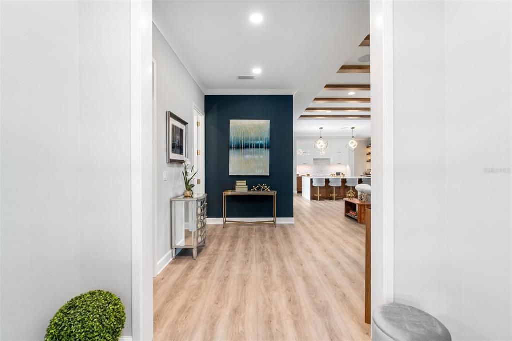 En Venta: $1,089,900 (4 camas, 3 baños, 2962 Pies cuadrados)