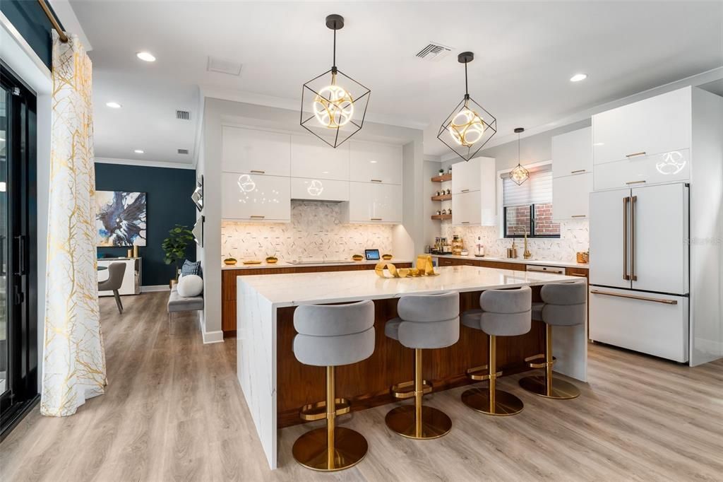 En Venta: $1,089,900 (4 camas, 3 baños, 2962 Pies cuadrados)