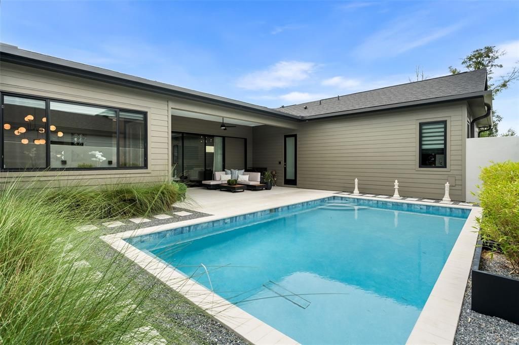 En Venta: $1,089,900 (4 camas, 3 baños, 2962 Pies cuadrados)