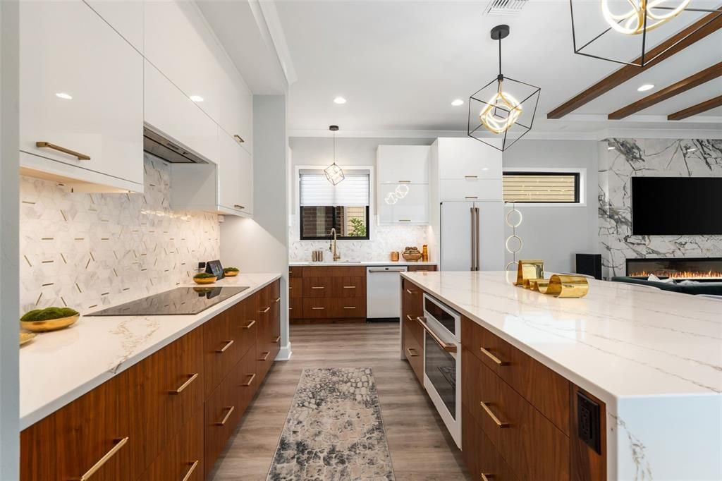 En Venta: $1,089,900 (4 camas, 3 baños, 2962 Pies cuadrados)