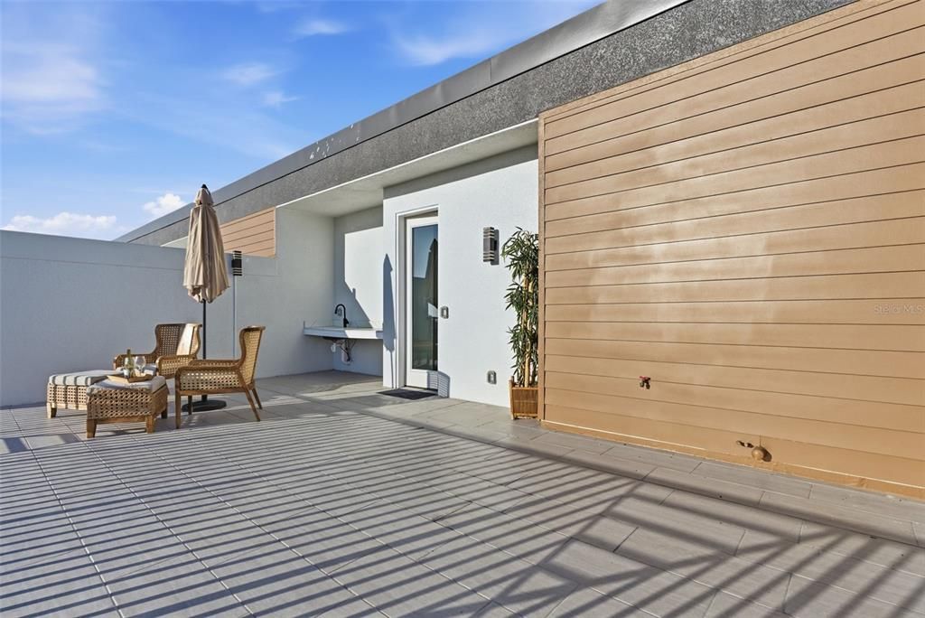 На продажу: $1,690,000 (5 спален, 4 ванн, 2634 Квадратных фут)