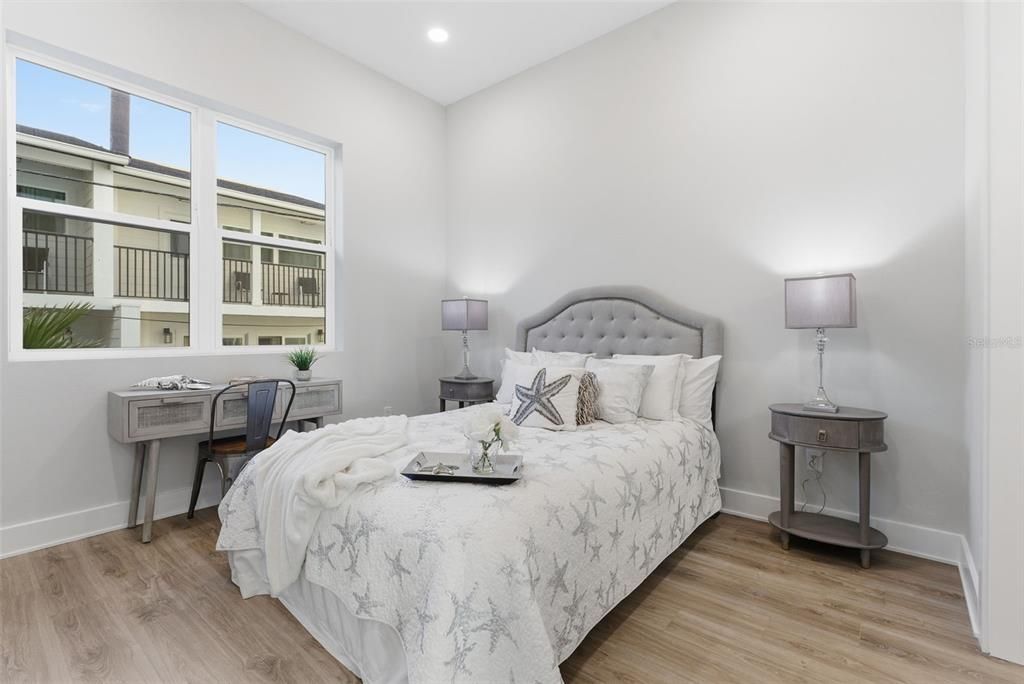 На продажу: $1,690,000 (5 спален, 4 ванн, 2634 Квадратных фут)