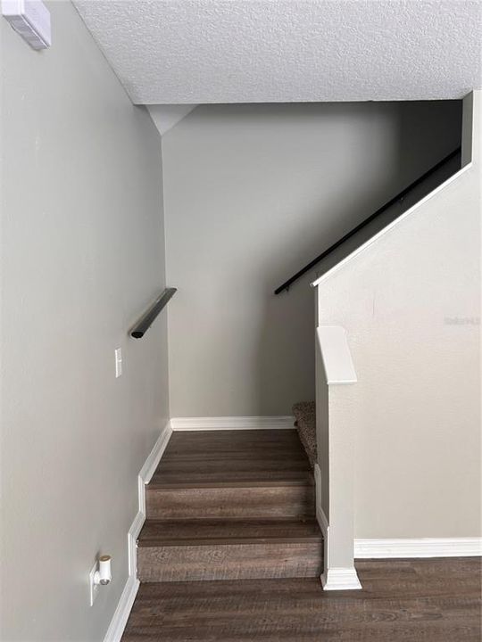 For Sale: $309,900 (4 beds, 2 baths, 1482 Square Feet)