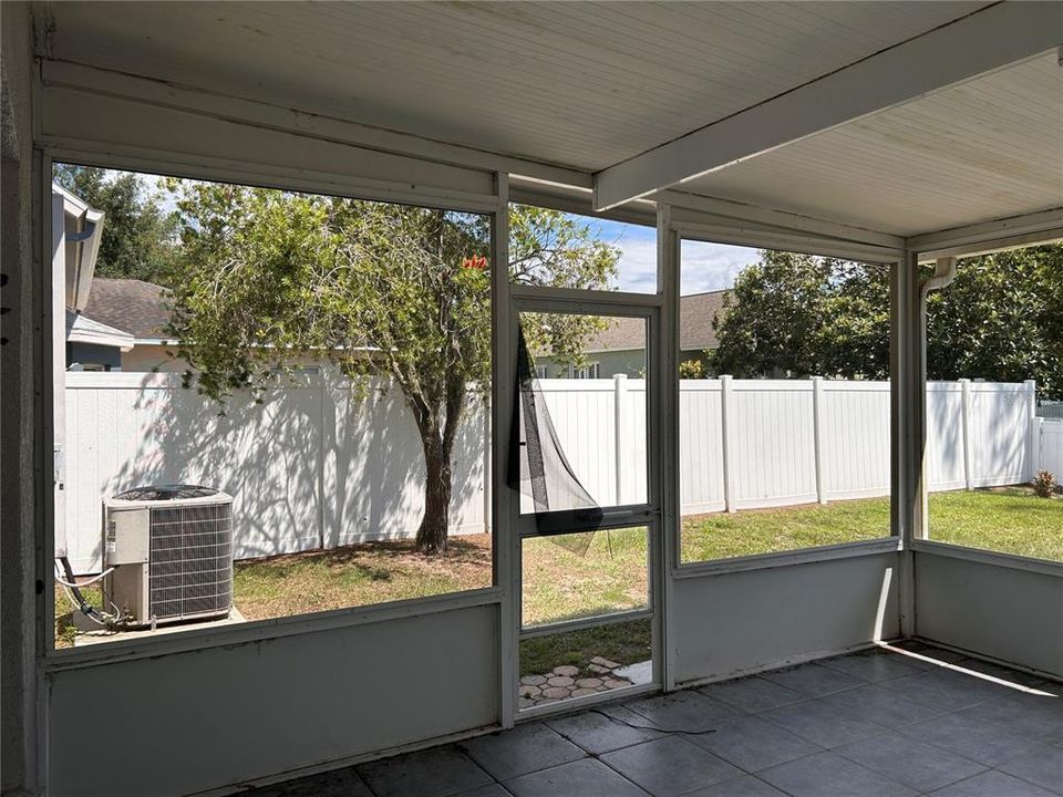 For Sale: $309,900 (4 beds, 2 baths, 1482 Square Feet)