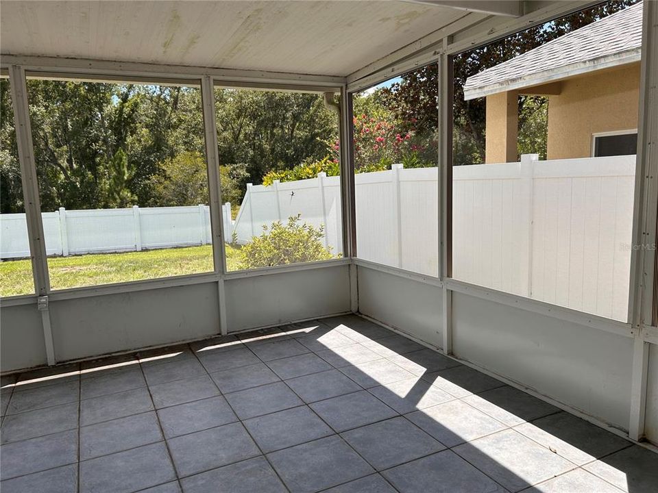 For Sale: $309,900 (4 beds, 2 baths, 1482 Square Feet)