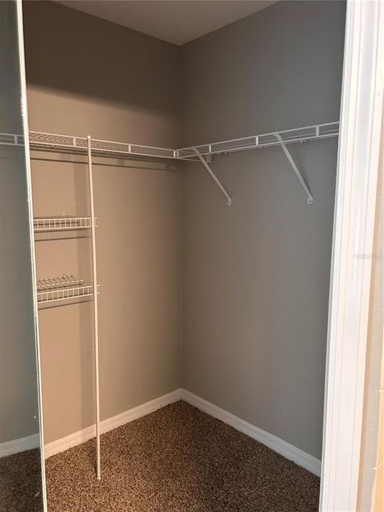 For Sale: $309,900 (4 beds, 2 baths, 1482 Square Feet)