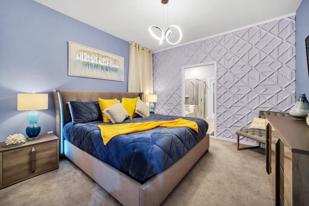 合同活跃: $510,000 (6 贝兹, 4 浴室, 3176 平方英尺)