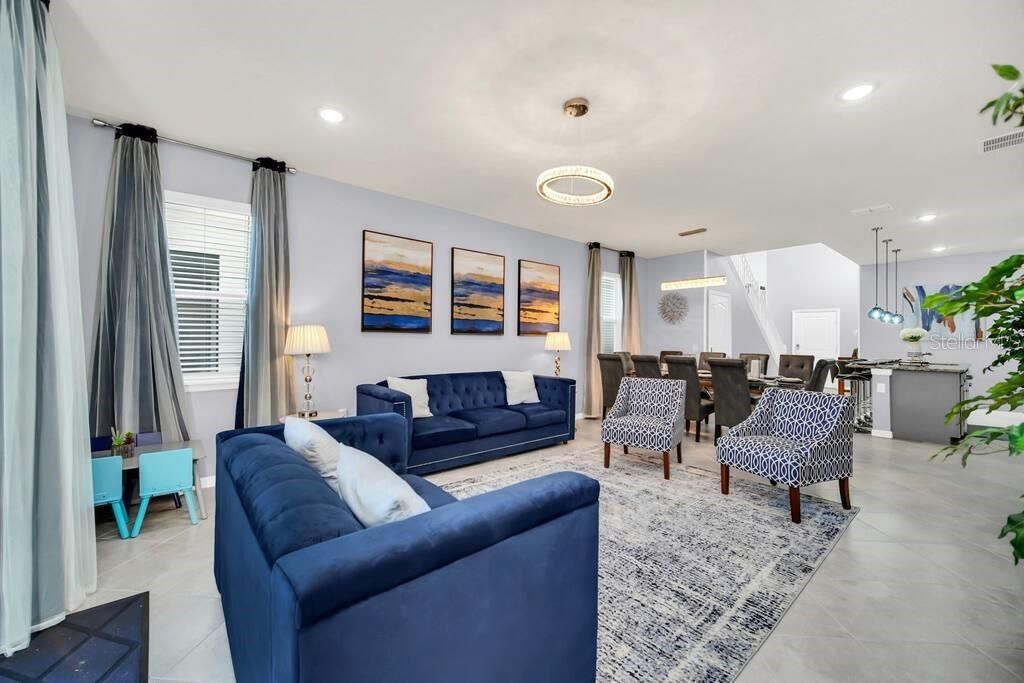 合同活跃: $510,000 (6 贝兹, 4 浴室, 3176 平方英尺)