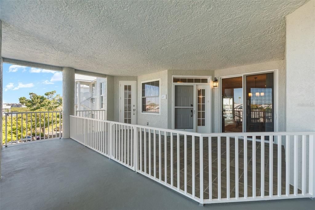 For Sale: $1,375,000 (3 beds, 3 baths, 2200 Square Feet)