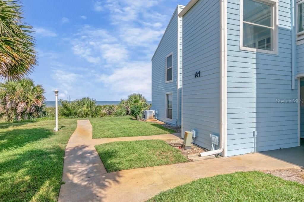 待售: $399,000 (2 贝兹, 2 浴室, 1004 平方英尺)