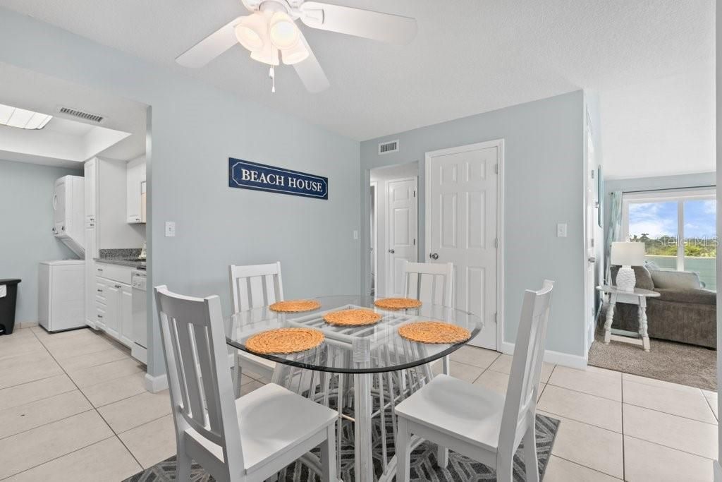 待售: $399,000 (2 贝兹, 2 浴室, 1004 平方英尺)