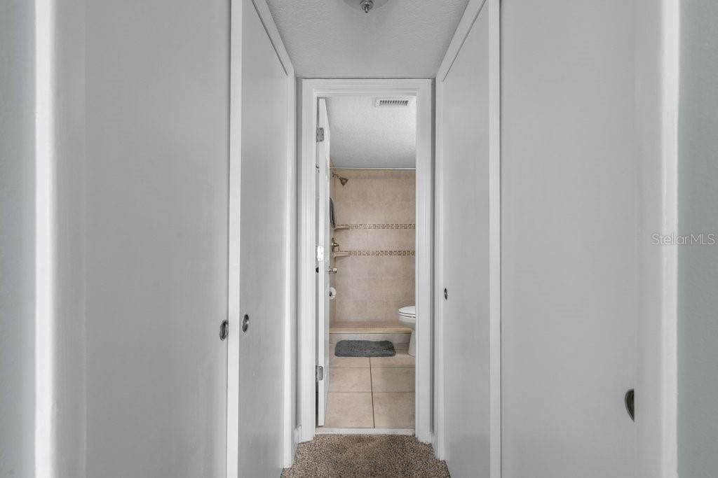 待售: $399,000 (2 贝兹, 2 浴室, 1004 平方英尺)