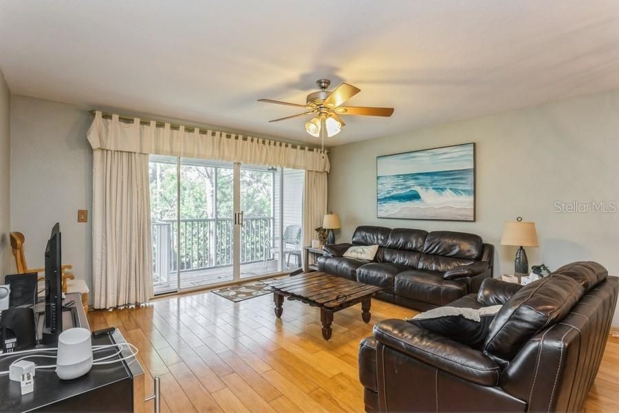 На продажу: $489,000 (3 спален, 3 ванн, 1749 Квадратных фут)