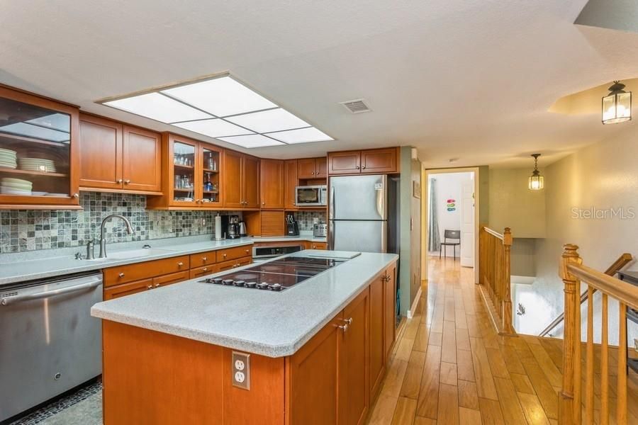 На продажу: $489,000 (3 спален, 3 ванн, 1749 Квадратных фут)