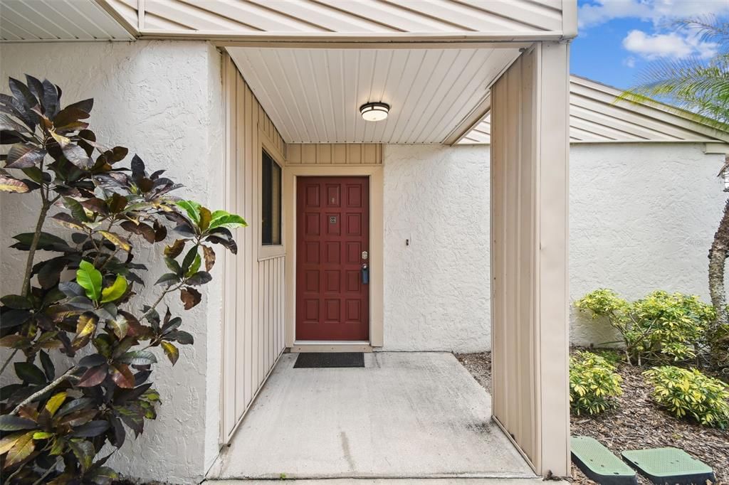 待售: $153,000 (2 贝兹, 2 浴室, 968 平方英尺)