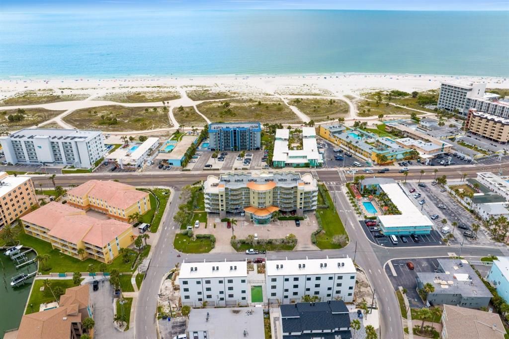 Active With Contract: $1,690,000 (5 beds, 4 baths, 2634 Square Feet)