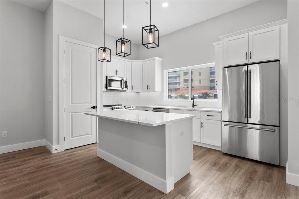 Active With Contract: $1,690,000 (5 beds, 4 baths, 2634 Square Feet)