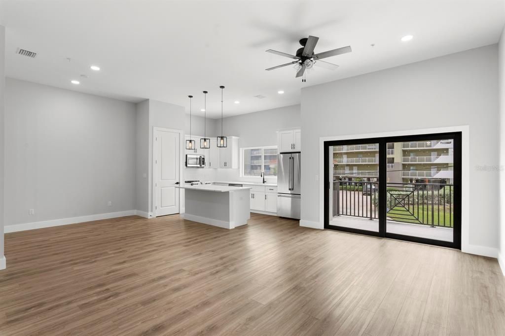 Active With Contract: $1,690,000 (5 beds, 4 baths, 2634 Square Feet)