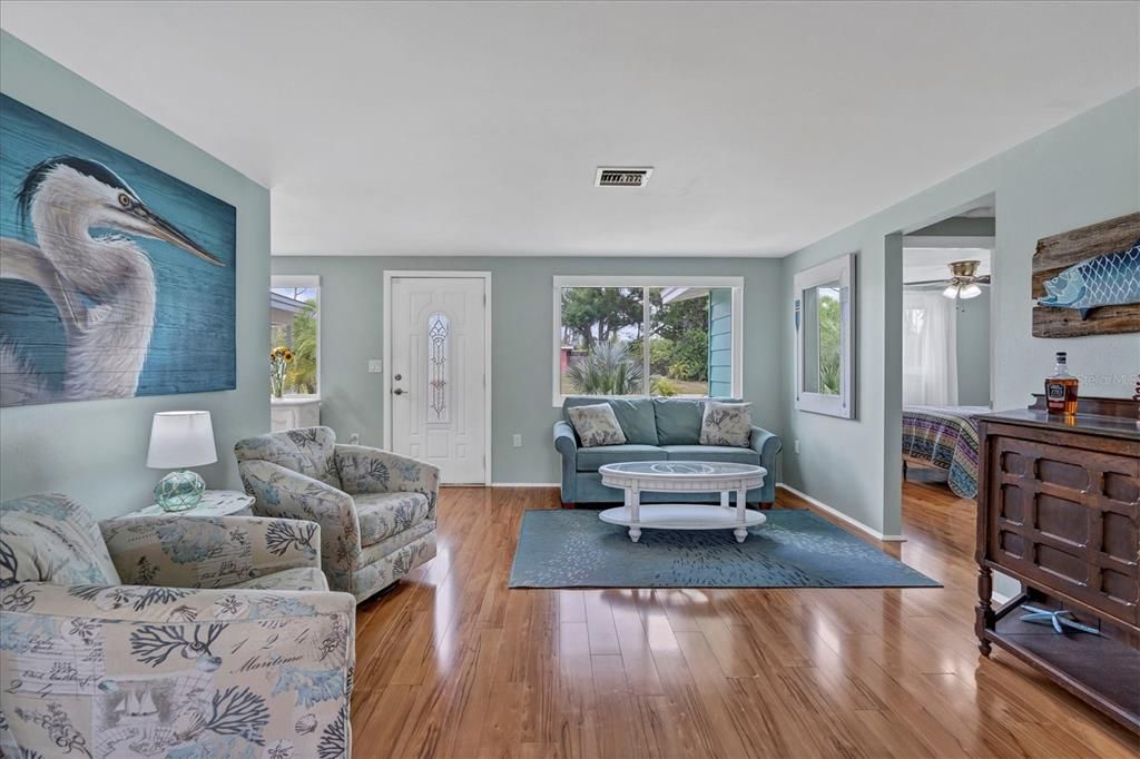 En Venta: $279,900 (2 camas, 1 baños, 885 Pies cuadrados)