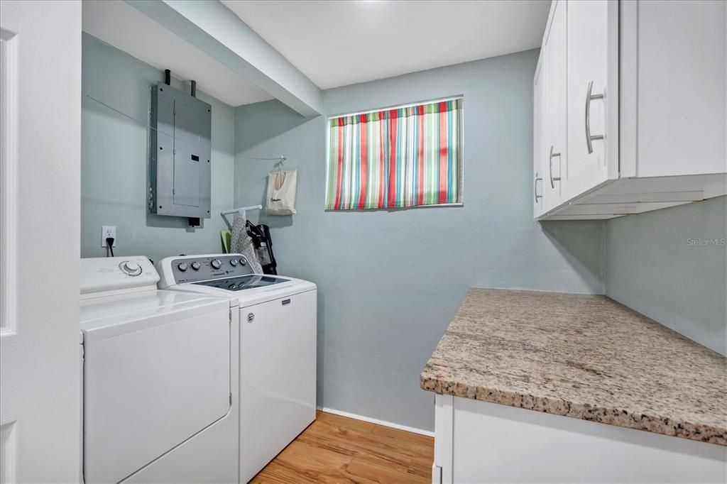 En Venta: $279,900 (2 camas, 1 baños, 885 Pies cuadrados)