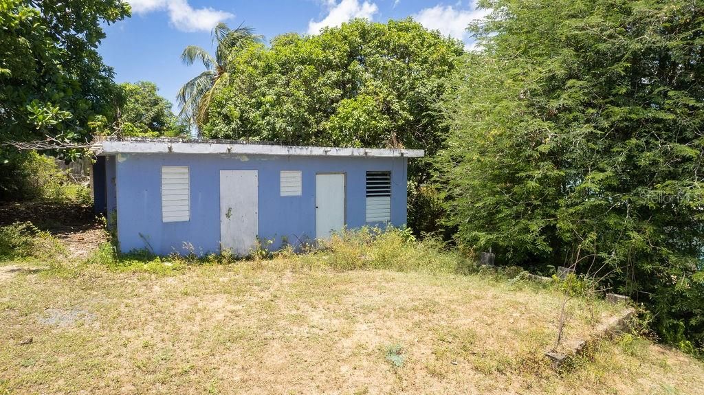 Recently Sold: $149,000 (2 beds, 1 baths, 950 Square Feet)