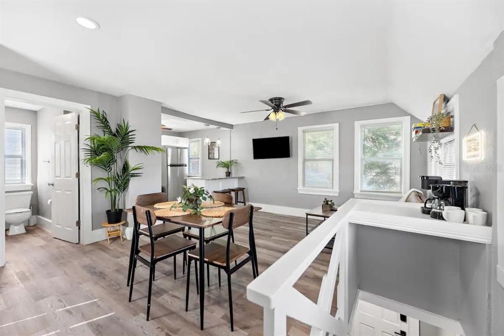 待售: $910,000 (5 贝兹, 0 浴室, 2146 平方英尺)