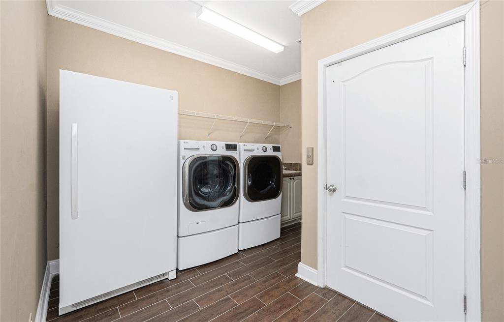 待售: $1,175,000 (4 贝兹, 3 浴室, 2636 平方英尺)