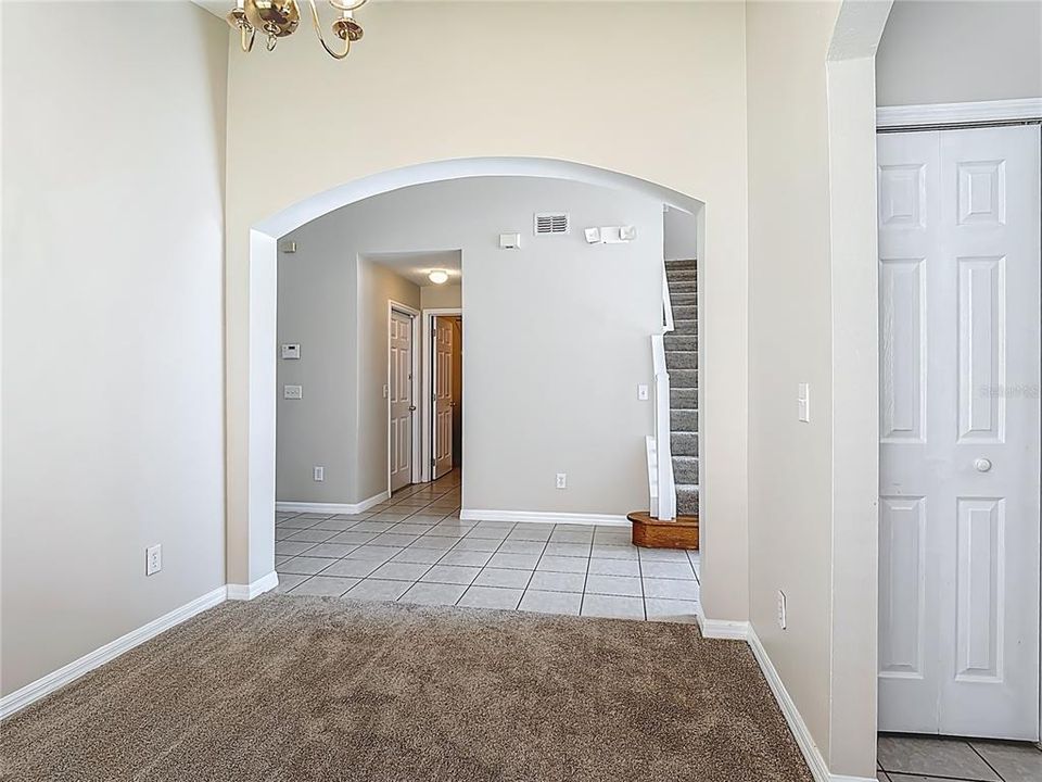 For Sale: $410,000 (5 beds, 3 baths, 2106 Square Feet)