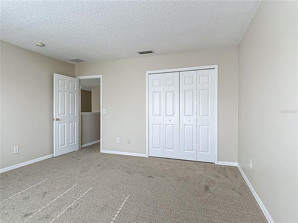 For Sale: $410,000 (5 beds, 3 baths, 2106 Square Feet)