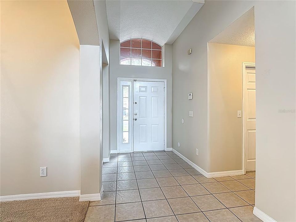 For Sale: $410,000 (5 beds, 3 baths, 2106 Square Feet)