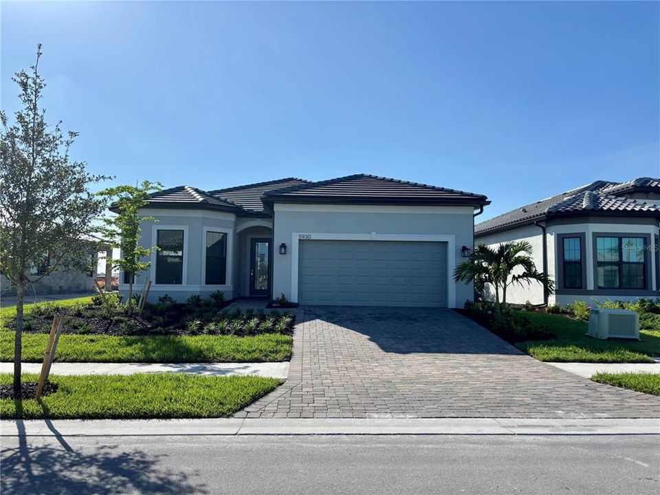Recently Sold: $720,295 (3 beds, 2 baths, 2088 Square Feet)
