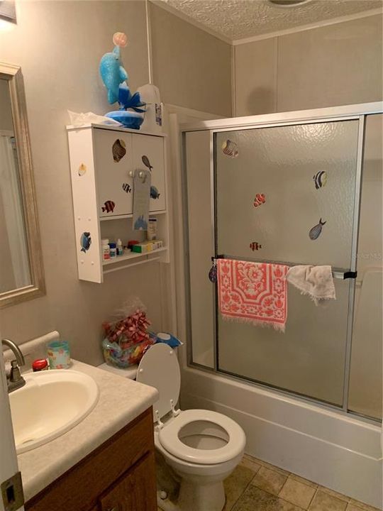 На продажу: $269,900 (4 спален, 2 ванн, 2280 Квадратных фут)