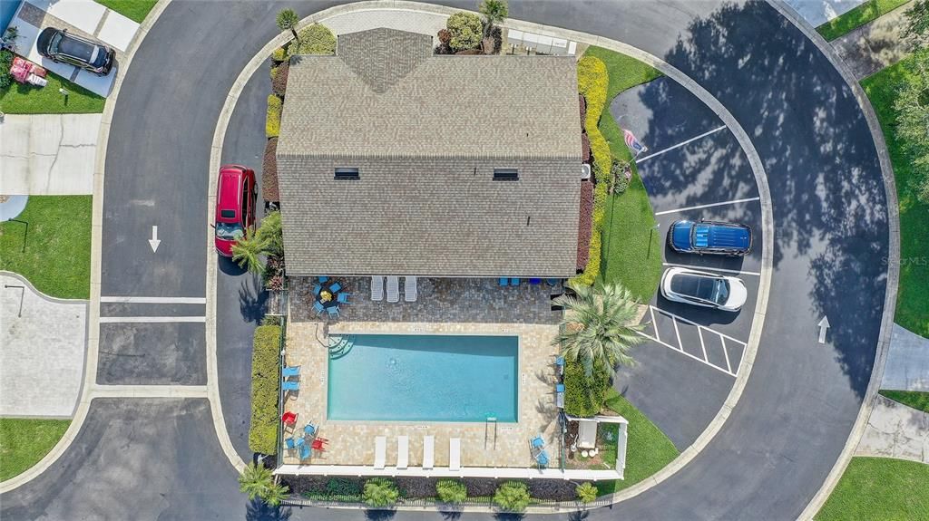 合同活跃: $329,900 (2 贝兹, 2 浴室, 1178 平方英尺)