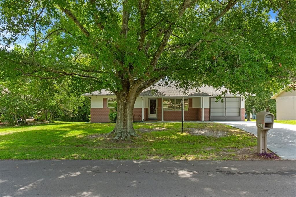 Recently Sold: $175,600 (2 beds, 1 baths, 1084 Square Feet)