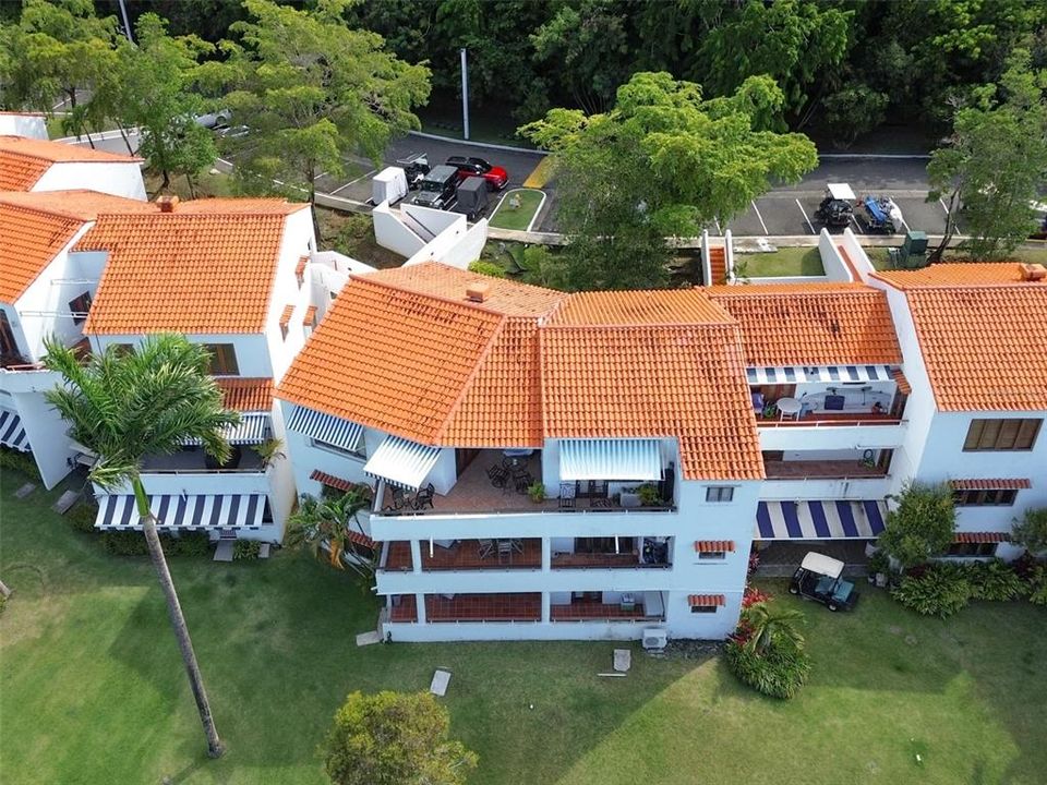 Active With Contract: $630,000 (2 beds, 3 baths, 2152 Square Feet)