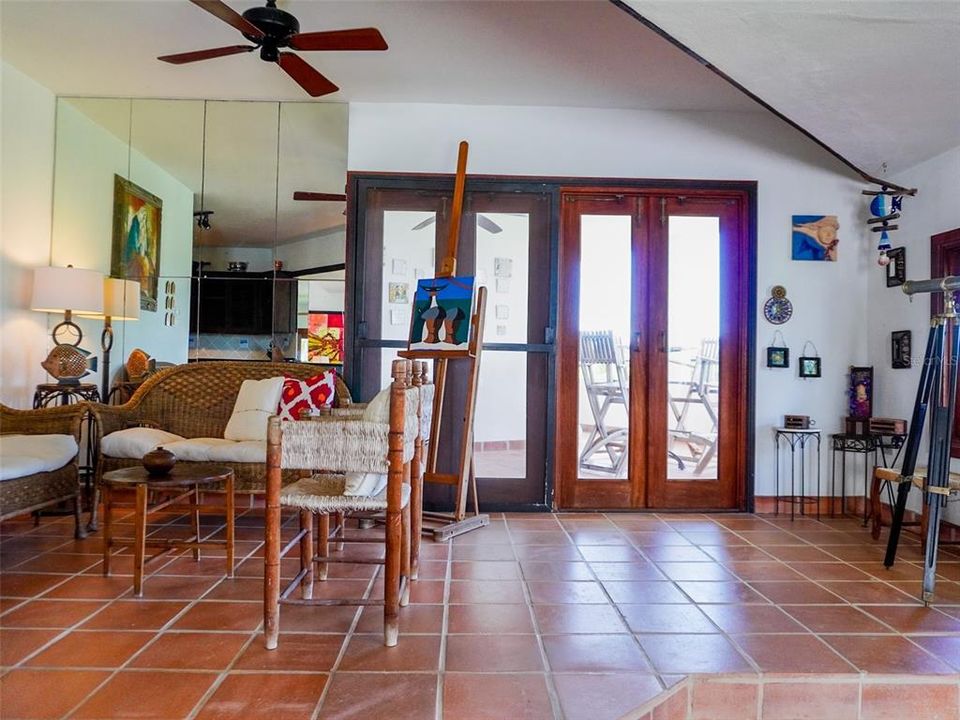 Active With Contract: $630,000 (2 beds, 3 baths, 2152 Square Feet)