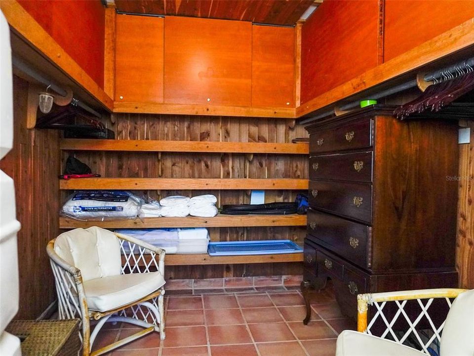 Active With Contract: $630,000 (2 beds, 3 baths, 2152 Square Feet)