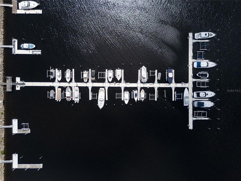 For Sale: $579,000 (3 beds, 3 baths, 2006 Square Feet)