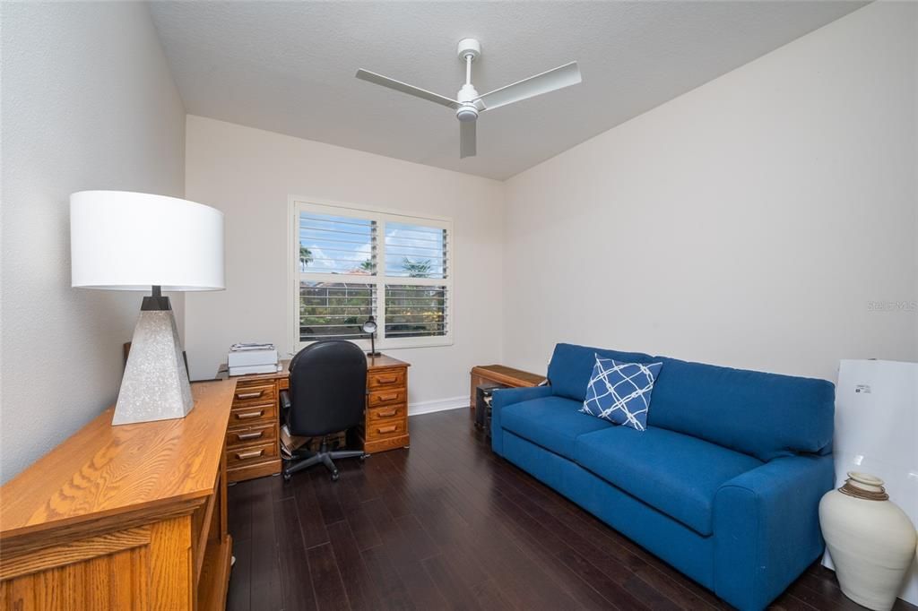 For Sale: $579,000 (3 beds, 3 baths, 2006 Square Feet)