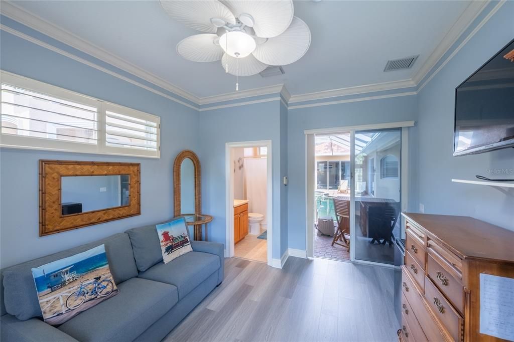 For Sale: $579,000 (3 beds, 3 baths, 2006 Square Feet)