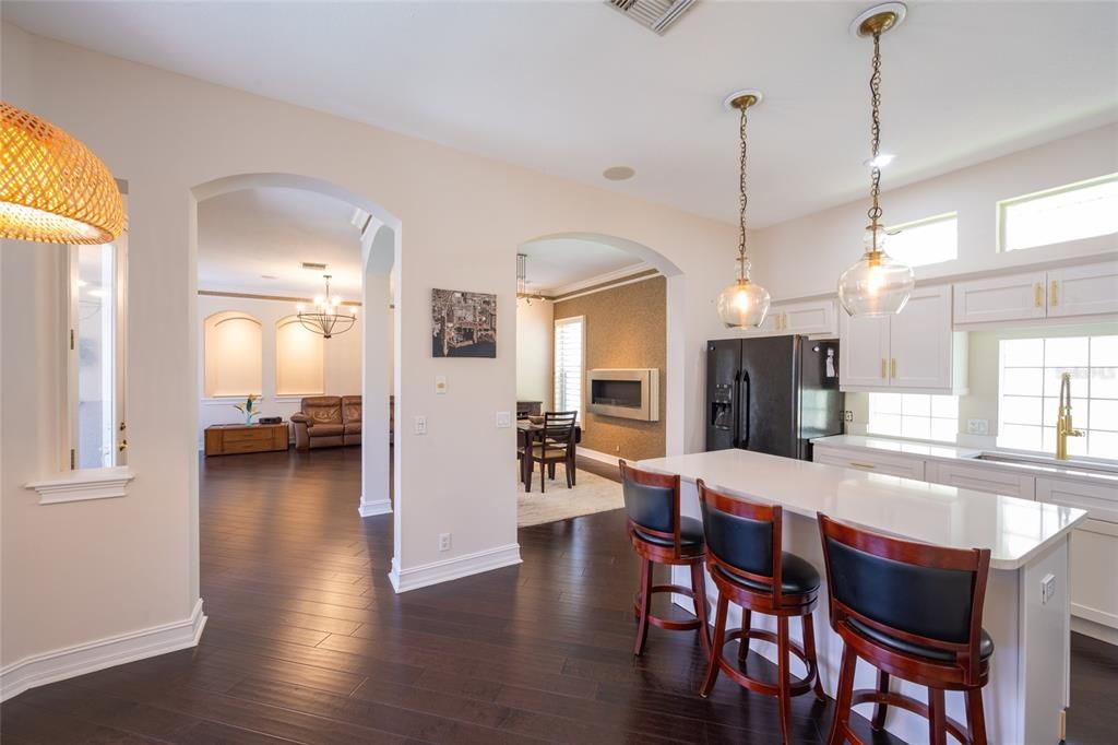 For Sale: $579,000 (3 beds, 3 baths, 2006 Square Feet)