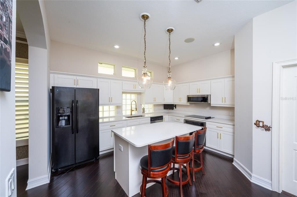 For Sale: $579,000 (3 beds, 3 baths, 2006 Square Feet)